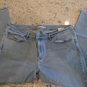 Levi's Women's Sky Blue Skinny Jeans